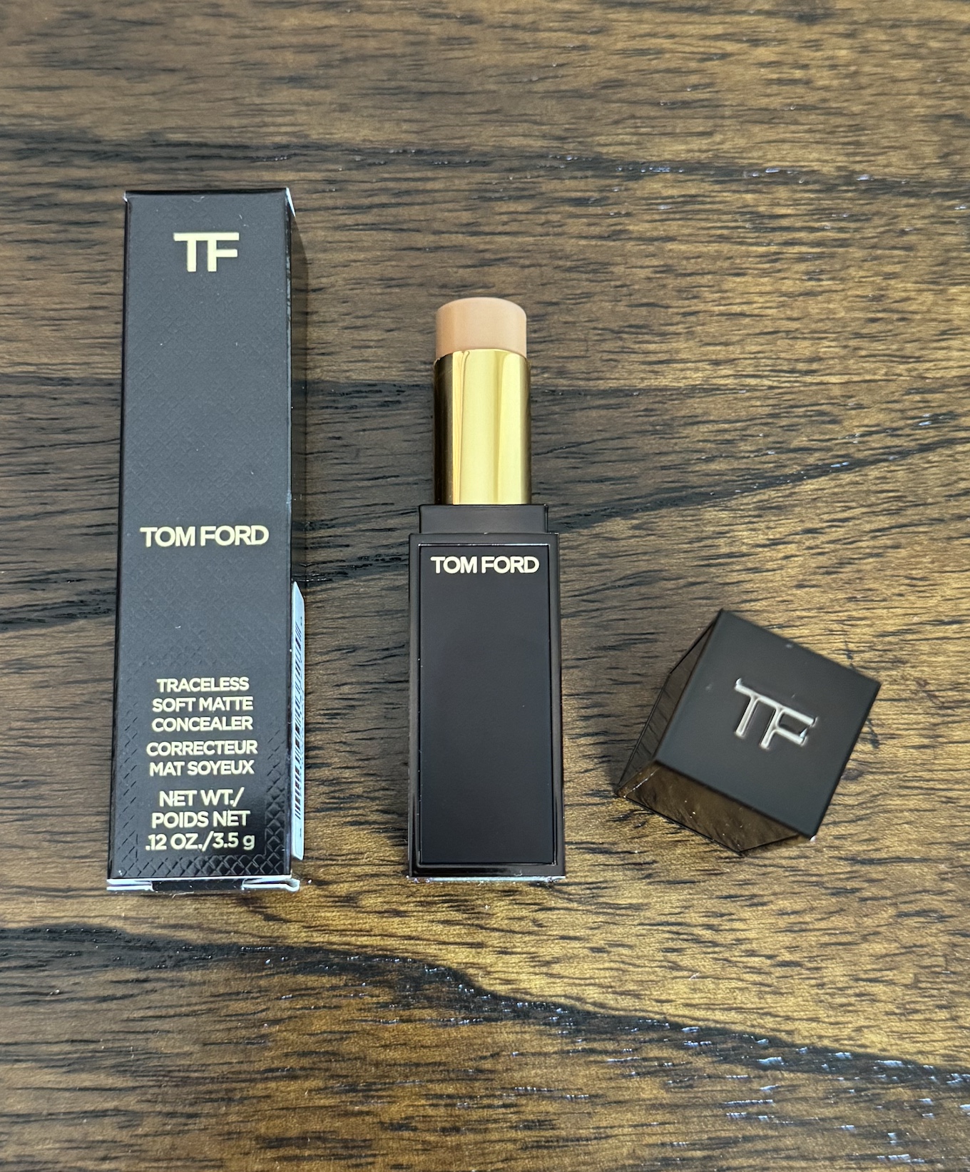 Tom Ford Traceless Soft Matte Concealer 5WO Tan Swatch